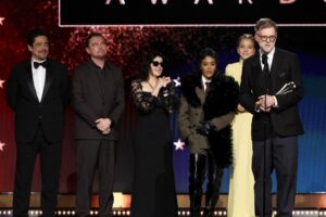 'Una batalla tras otra' triunfa en unos Critics Choice Awards en los que 'Sirat' se va de vacío