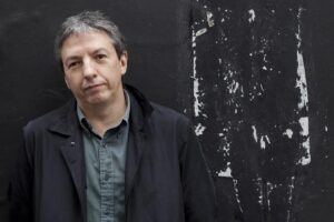 El escritor mexicano David Toscana, Premio Alfaguara con "una fábula oscura" situada en los Balcanes