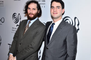 Los motivos de la separación de los hermanos Safdie salen a la luz y ponen en peligro la carrera de 'Marty Supreme' y Timothée Chalamet en los Oscar