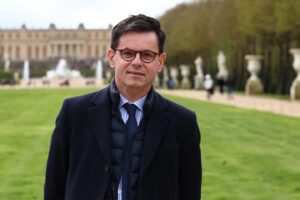 Christophe Leribault, responsable del palacio de Versalles, será el nuevo director del Louvre
