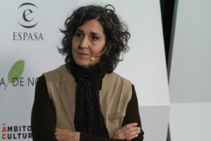 Elvira Mínguez gana el Premio Primavera de Novela con 'La educación del monstruo'