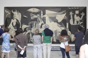 El lehendakari apela a la memoria histórica para reclamar el traslado temporal del 'Guernica' al País Vasco