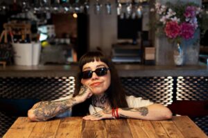 Dahlia de la Cerda, la voz desde los márgenes: "Sobre nuestros cuerpos se impone una colonización violenta"