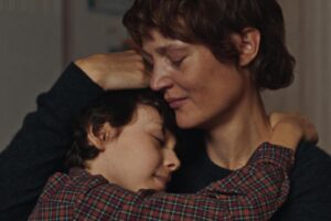 Vicky Krieps brilla en 'Love Me Tender': "No es necesario que el sistema sea monstruoso para destruirte"
