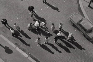 Meses después de pasar injustamente desapercibida en cines, llega al streaming una estupenda película basada en hechos reales que rezuma cine por todos los costados