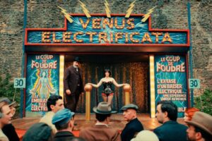 El Festival de Cannes 2026 se abre con una comedia romántica nostálgica y ligera. La francesa 'La Vénus électrique' tiene buenas ideas pero le falta algo de chispa